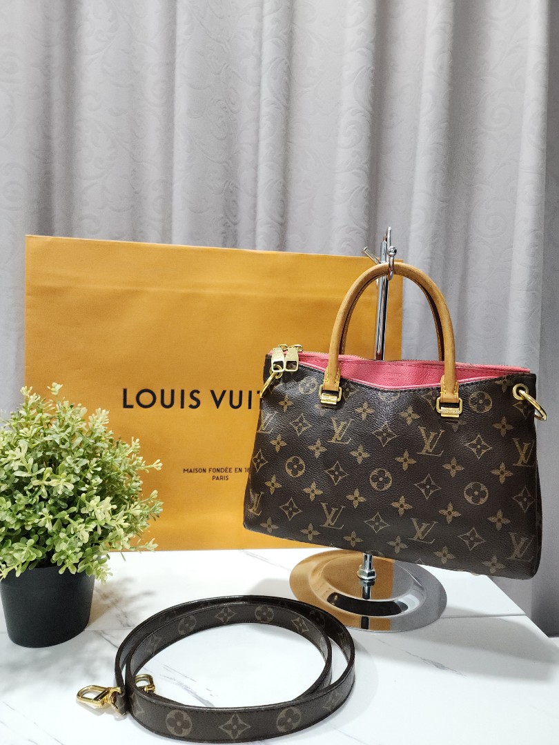 LOUIS VUITTON Pallas BB – Denna