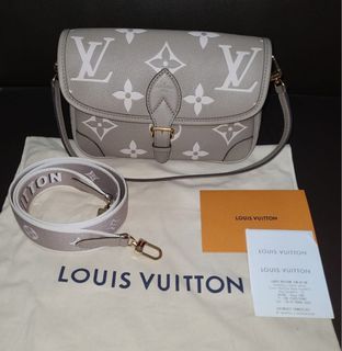 LV Diane LV法棍包, Luxury, Bags & Wallets on Carousell