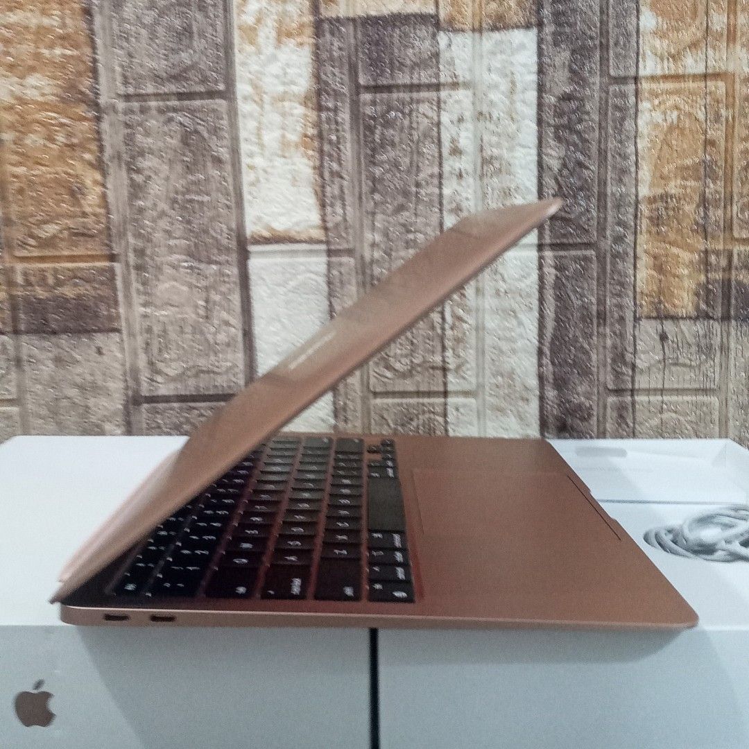 MacBook Air M1(2020) ROSEGOLD 8GB/256GB SSDD on Carousell