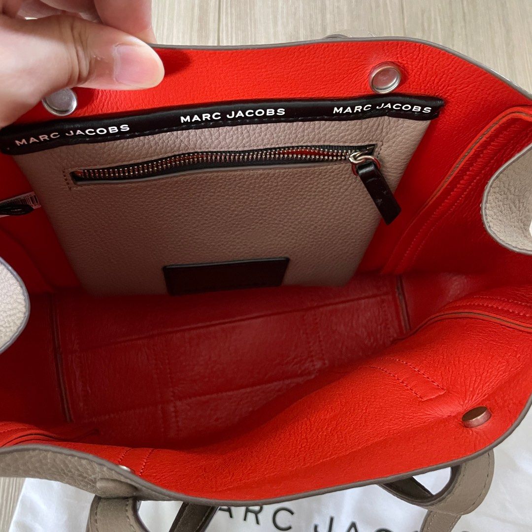 Marc Jacobs The Tag Tote M0014439