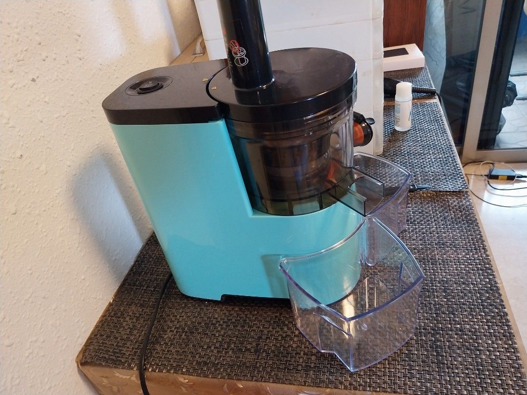 Mayer MMSJ130 Slow Juicer, TV & Home Appliances, Kitchen Appliances