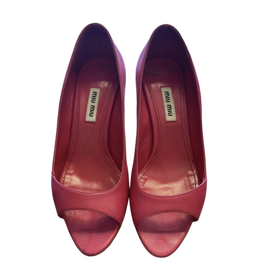 Red peep toe shop pumps