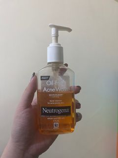 Neutrogena Oil Free Acne Wash 175 ML
