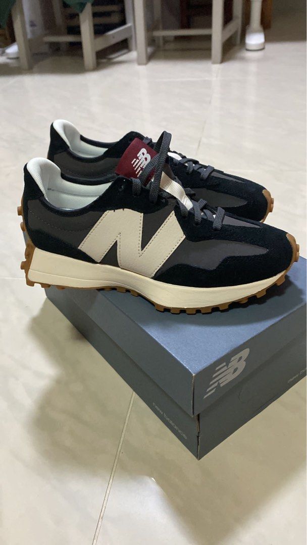 New Balance 327黑色KC EU37, 女裝, 鞋, 波鞋- Carousell