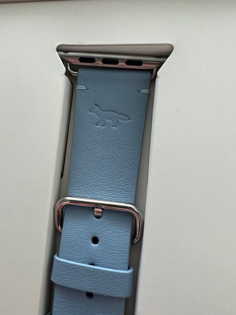 Maison kitsune deals apple watch