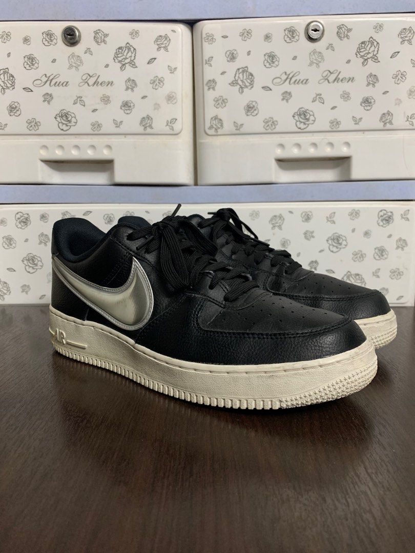 Air force 1 low oversized swoosh hotsell