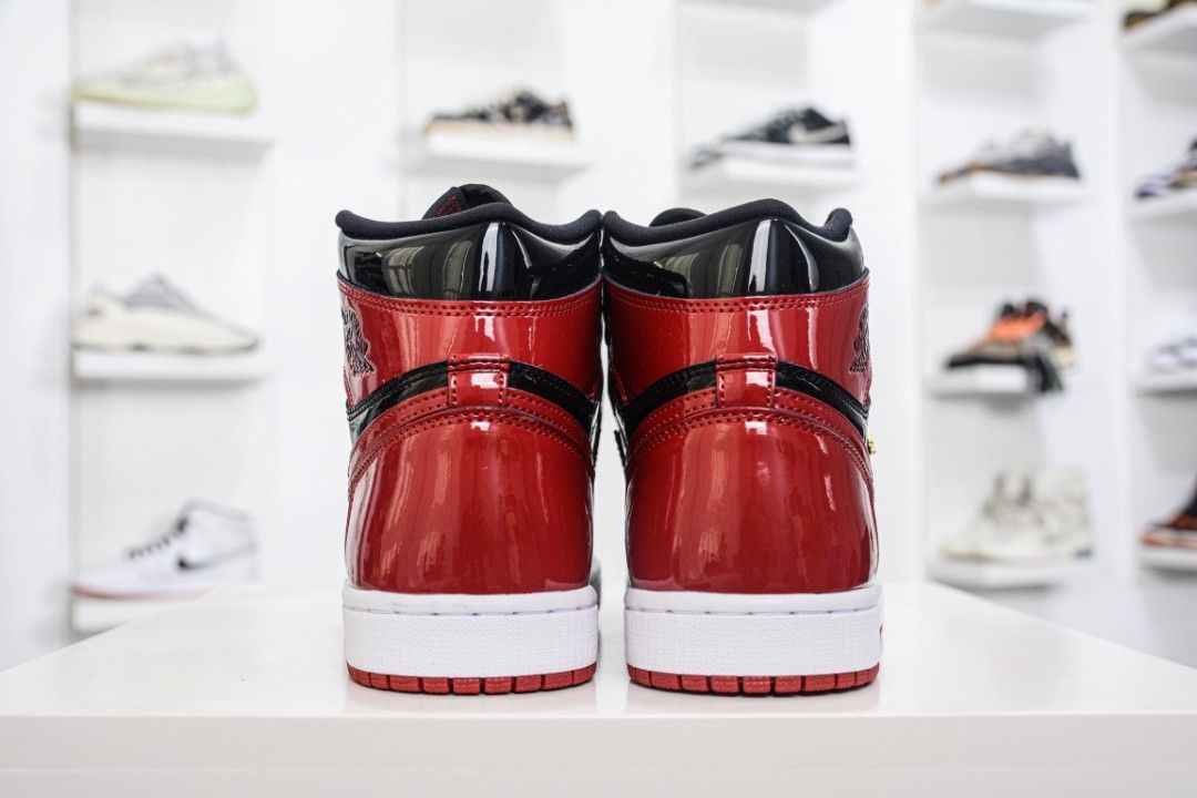 Nike Air Jordan 1 Retro High OG “Patent Bred” (2021) 555088-063 (Mid Season  Sale), Men's Fashion, Footwear, Sneakers on Carousell