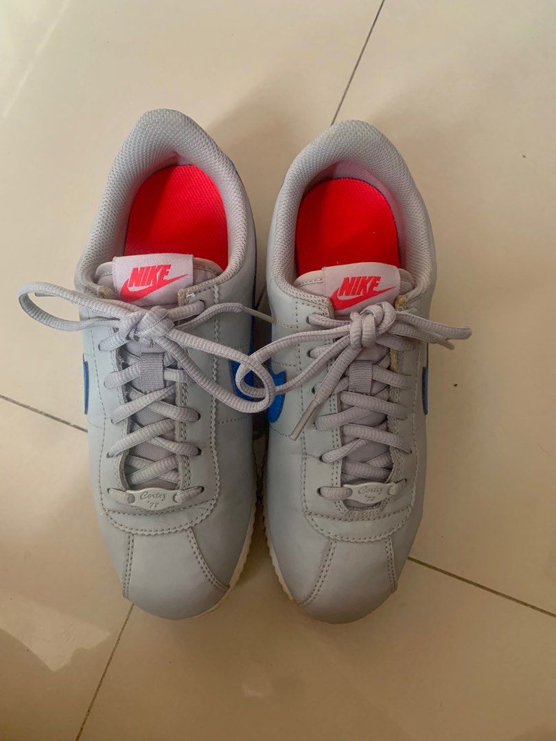 Nike Cortez basic sl Gray Blue (Category: Sneakers) located in Quezon City. Submitted by deamyclutter (Listing ID 1239415895, Image 2). Description: Used once then just stored since I seldom go out. Size 5.5US/ 38 eur - size 6 po ako but it fits me - no box - color may vary due to lighting - see flaws. Slight yellowing on outside side sole .