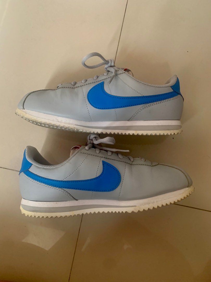 Nike Cortez basic sl Gray Blue (Category: Sneakers) located in Quezon City. Submitted by deamyclutter (Listing ID 1239415895, Image 1). Description: Used once then just stored since I seldom go out. Size 5.5US/ 38 eur - size 6 po ako but it fits me - no box - color may vary due to lighting - see flaws. Slight yellowing on outside side sole .
