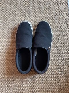 (Category: ) located in . Submitted by preloved.misstiny (Listing ID 1239365369, Image 1). Description: .
