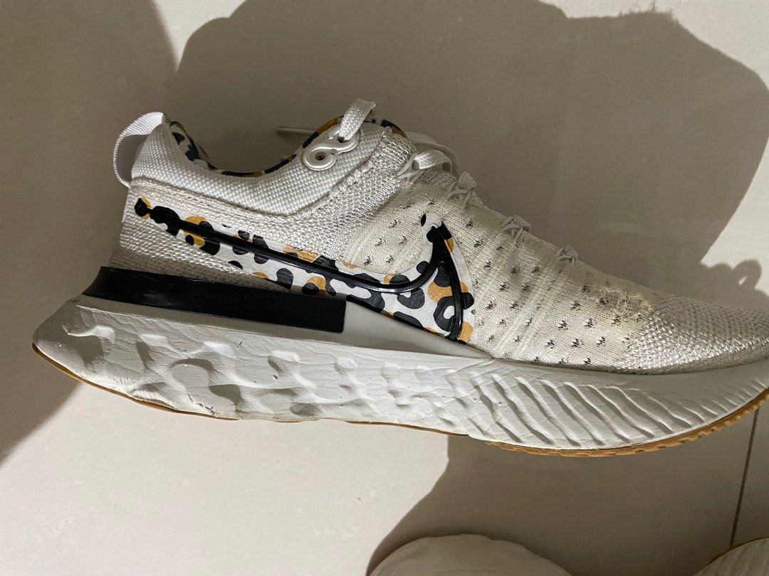 Nike 1776 hotsell