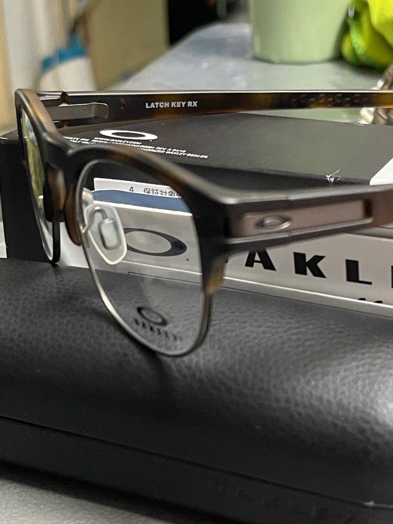 Oakley latch store key rx