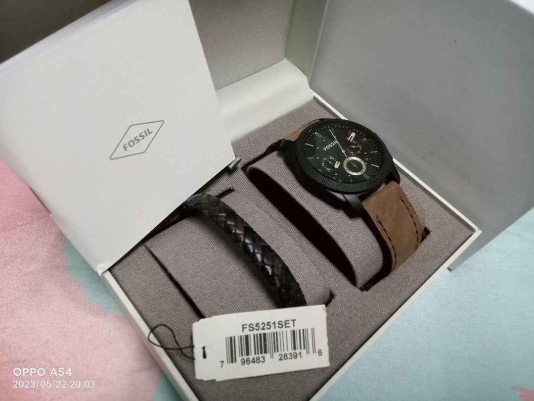 Fossil best sale hand band