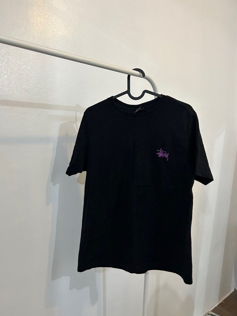 Original Stüssy bought from Germany (Category: Shirts) located in Calamba. Submitted by fromynes (Listing ID 1239408399, Image 3). Description: Size S Selling low to sell it fast Shopee checkout available Authenticity guaranteed .