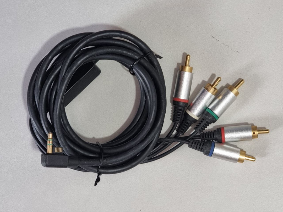 Premium Component AV Cable for PSP 2000 / Slim, TV & Home Appliances