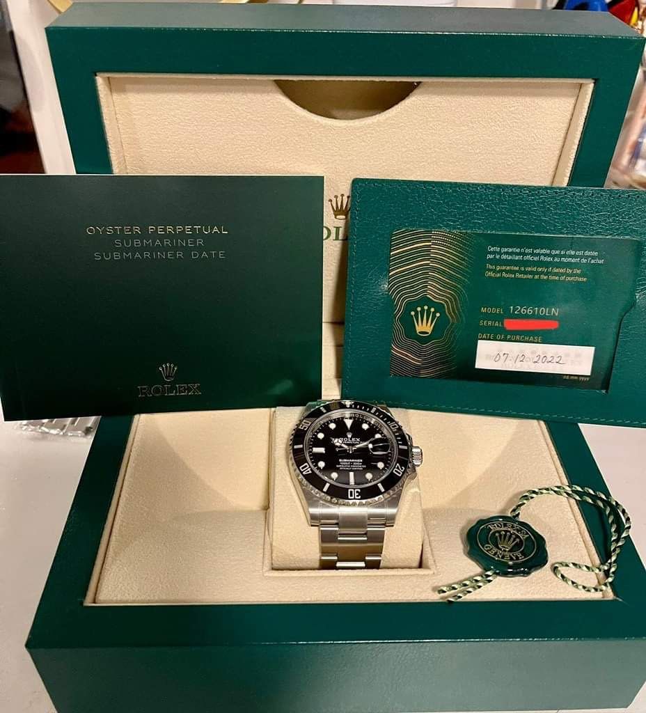 Rolex 2022 Submariner Date 41mm (Category: Luxury Watches) located in Pasig City. Submitted by Watchaholics (Listing ID 1239460409, Image 3). Description: Rolex 2022 Submariner-Date 41mm -Ref 126610LN -almost brand new ( once used only) -Rating 9.5/10 almost brand new -Local AD -Full set -December 2022 ( month of purchase) -Fully sticker case and buckle For 795k You may DM or contact @ 09615077138 Thanks admin😉.
