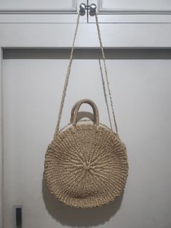 Round abaca thick weave bag