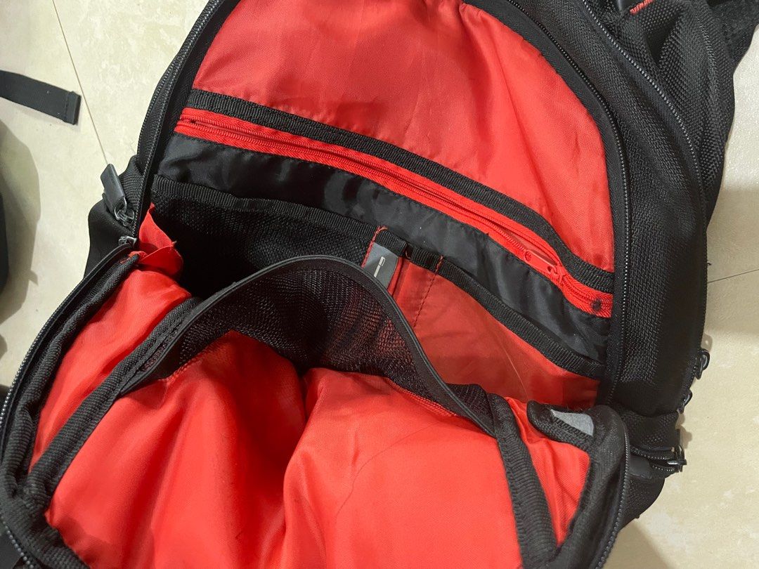 Samsonite Backpack, Men's Fashion, Bags, Backpacks on Carousell