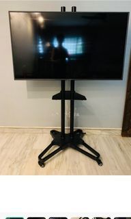 SAMSUNG TV Stand with Castors and option to do Wall Mounted