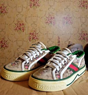 Sepatu gucci colab disney