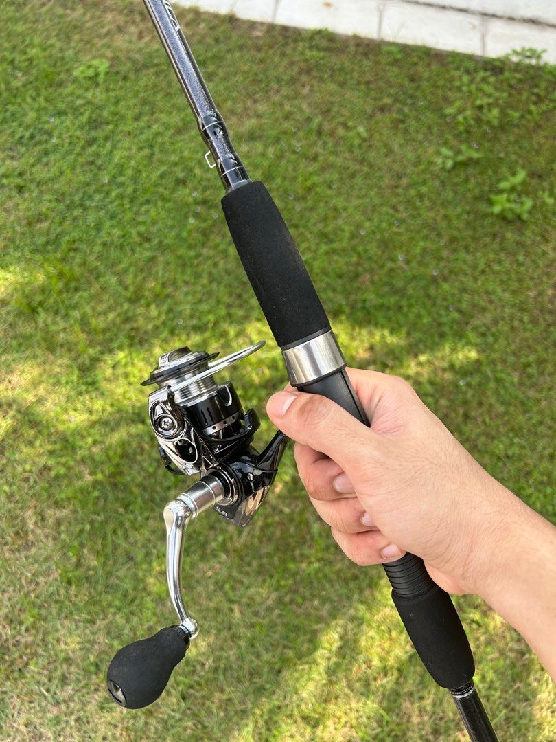 FISHING BUNDLE  Shimano Stimula Fishing Rod + Rapala Ebony