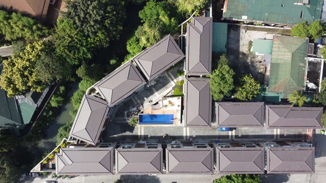 Single Detached House in a 12 unit Gated and Secured Compound, Property ...