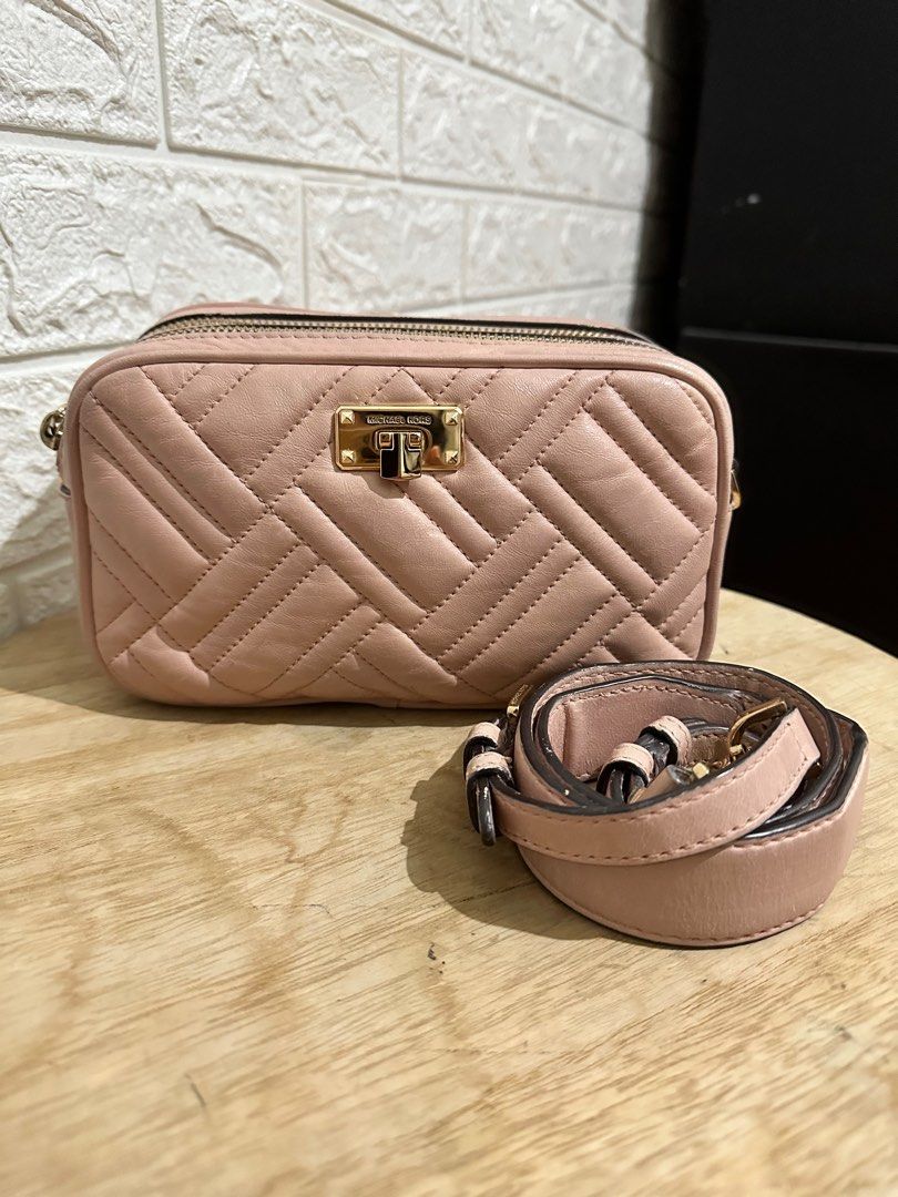 Michael kors outlet peyton camera bag