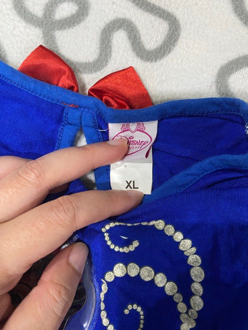 Snow White Set, Babies & Kids, Babies & Kids Fashion on Carousell