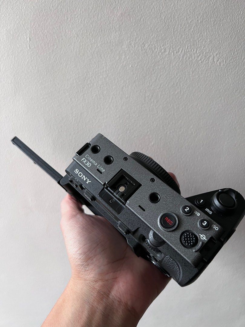 Sony fx30 body (Category: Cameras) located in Quezon City. Submitted by francisresu (Listing ID 1239460903, Image 3). Description: Sony fx30 body With batt only Mint condition Pm if interested Meycauayan bulacan area.