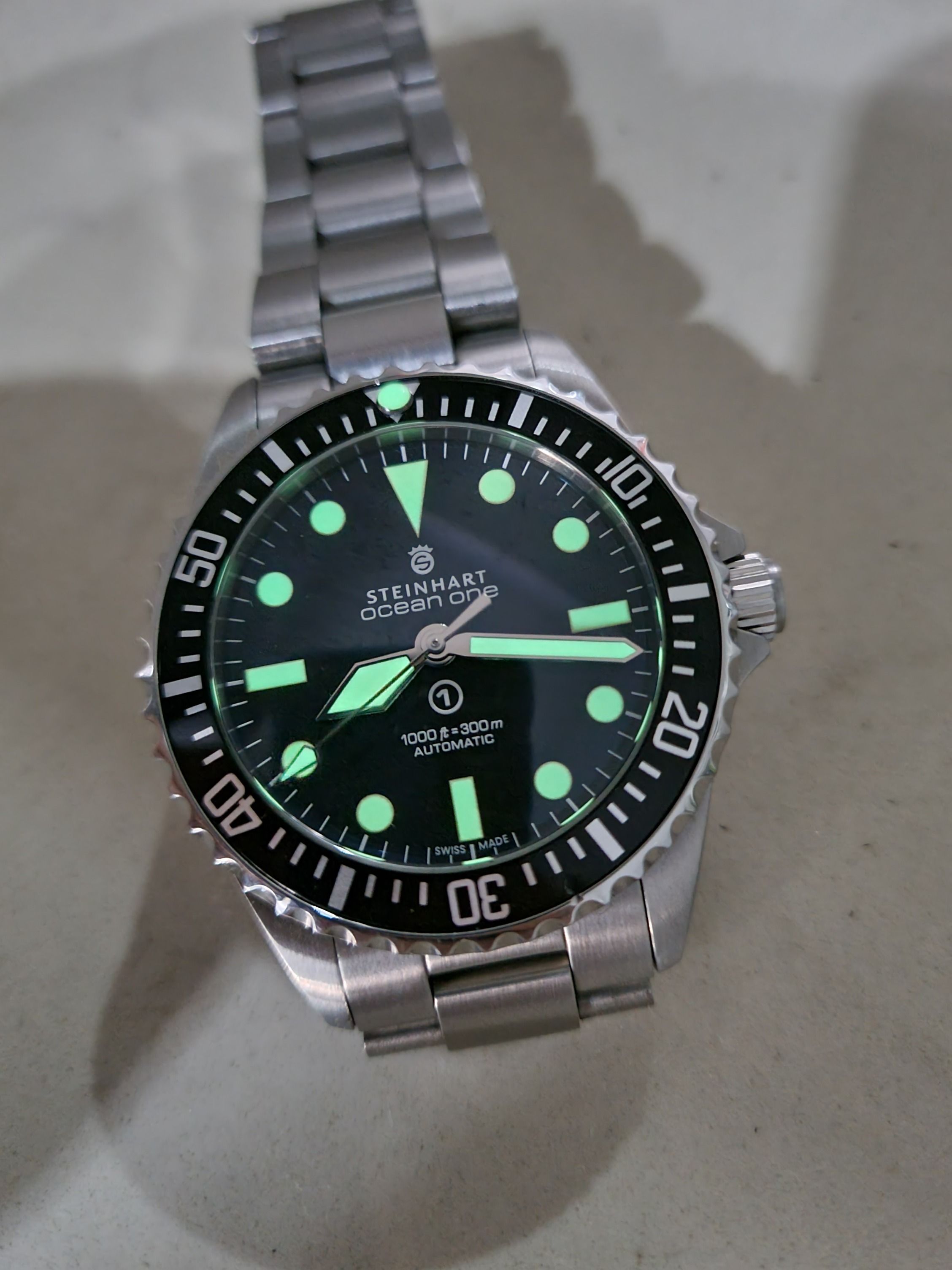 Steinhart military auto diver (39mm), Luxury, Watches on Carousell