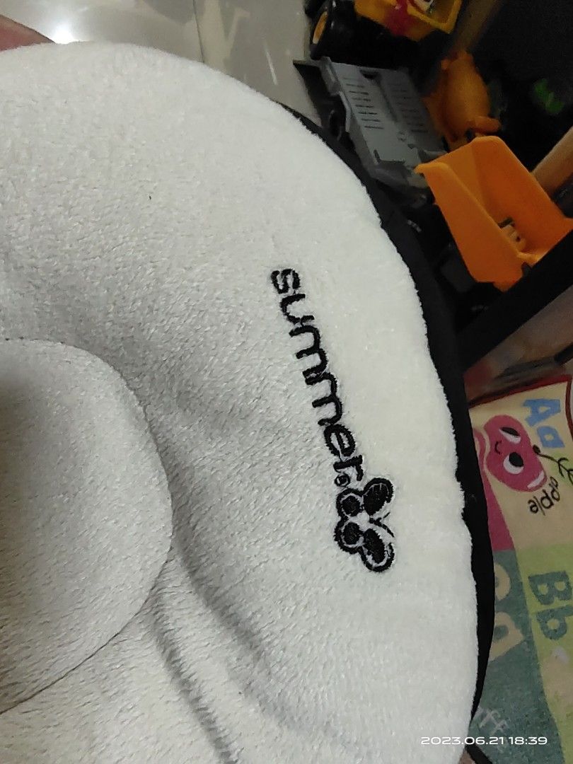 Summer infant snuzzler Babies Kids Going Out Car Seats on