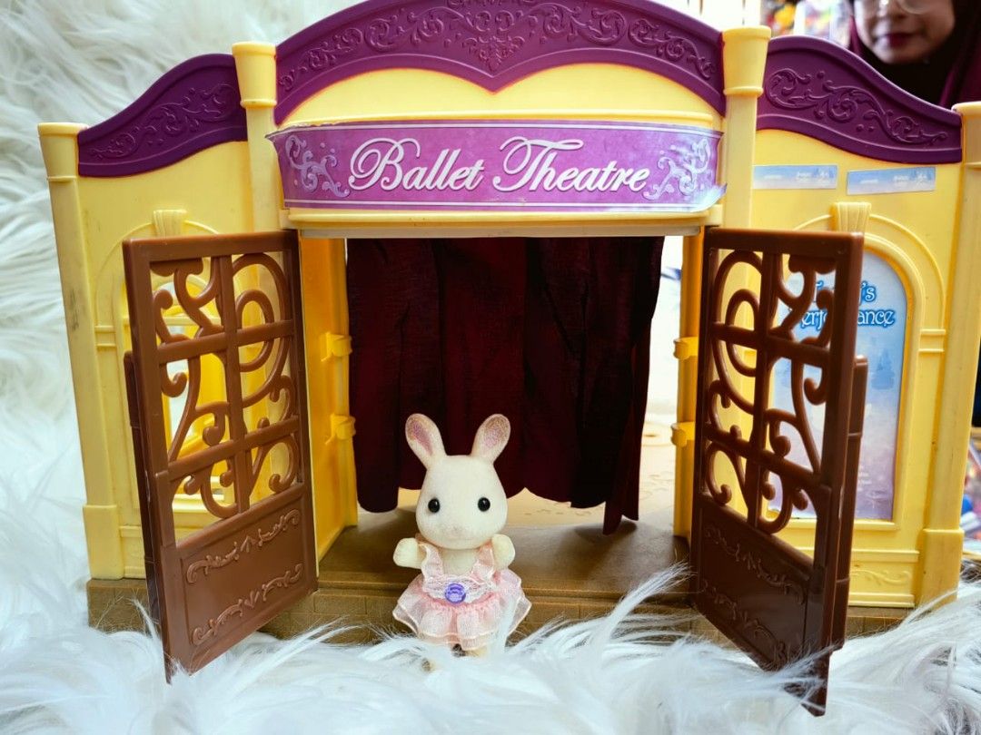 Sylvanian Ballet Theatre Playset
