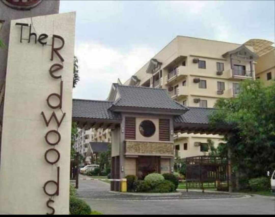 The Redwoods Condo Unit With Parking Space DMCI Condominium, Property
