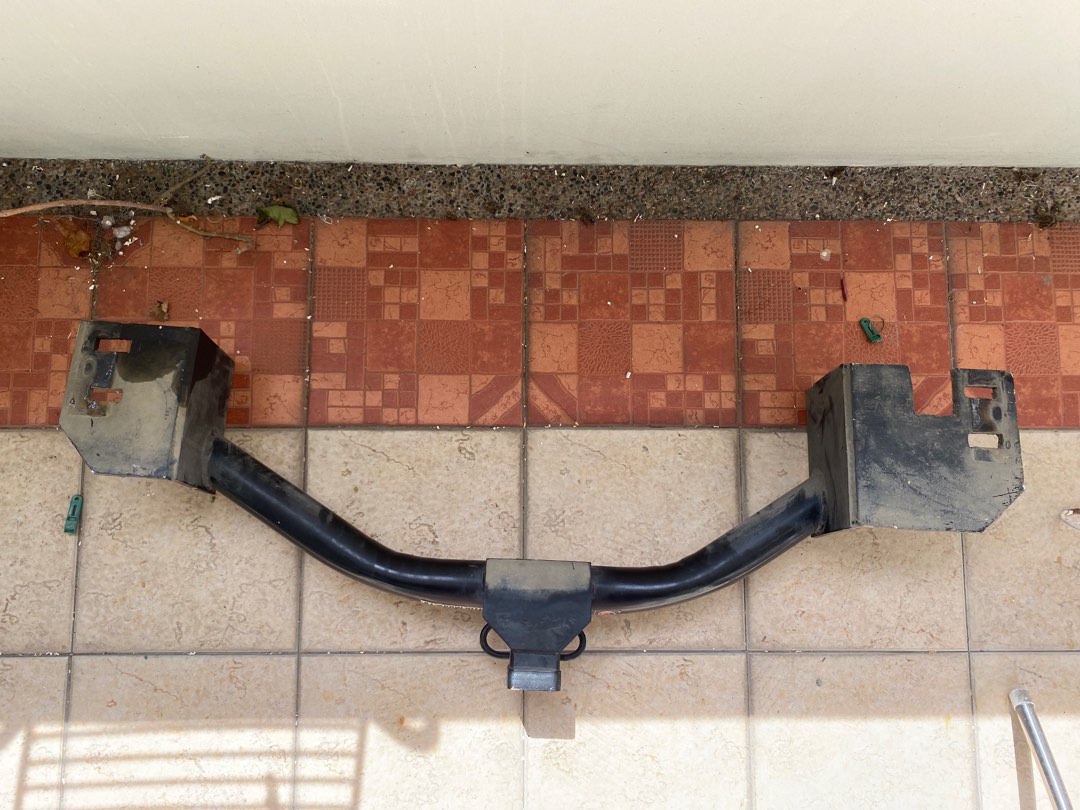 Tow Hitch Receiver Fortuner 20042015, Car Parts & Accessories, Other