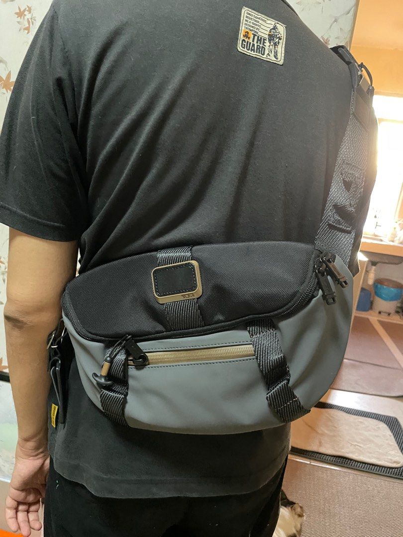 Tumi 2025 chest bag