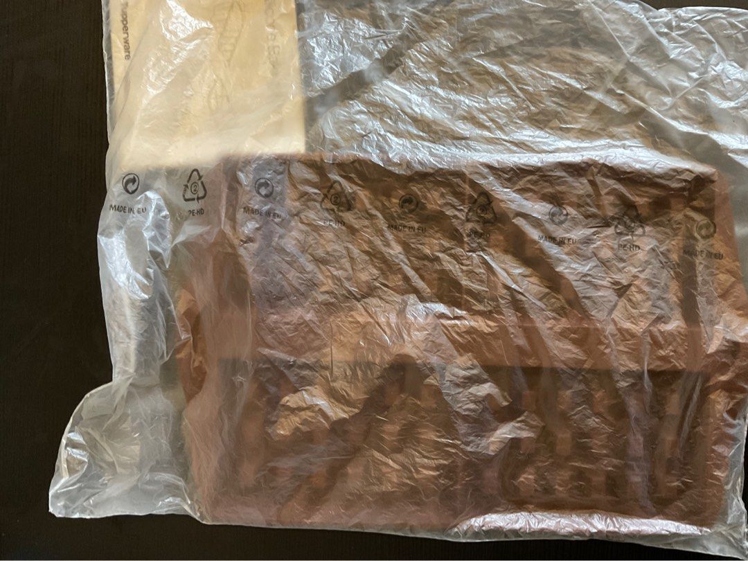 Tupperware Silicone Baking Waffle Form, Furniture & Home Living