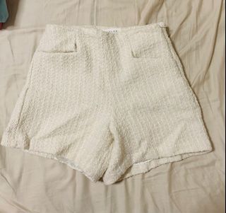 (Category: ) located in . Submitted by bebeanka (Listing ID 1239471283, Image 1). Description: .