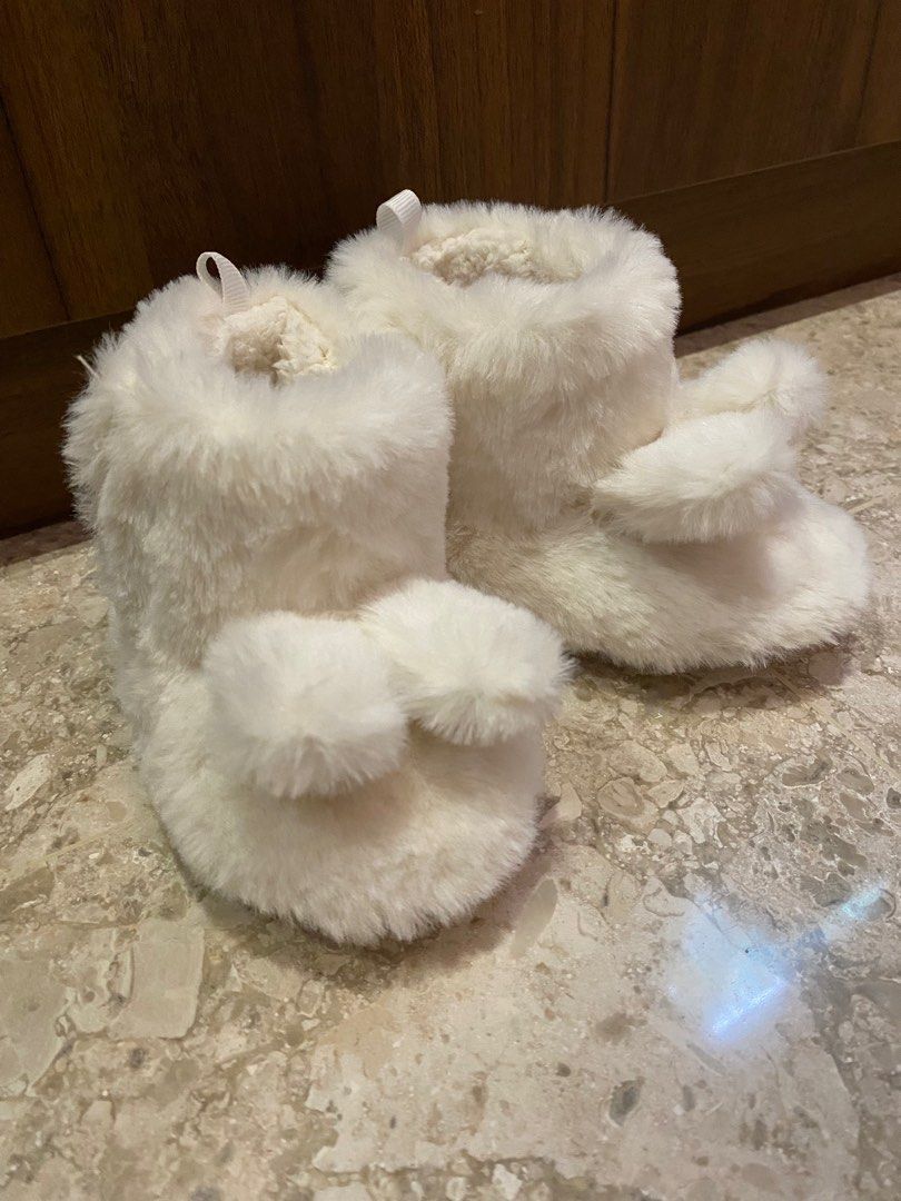 UK4 Winter Furry white booties Babies Kids Babies Kids
