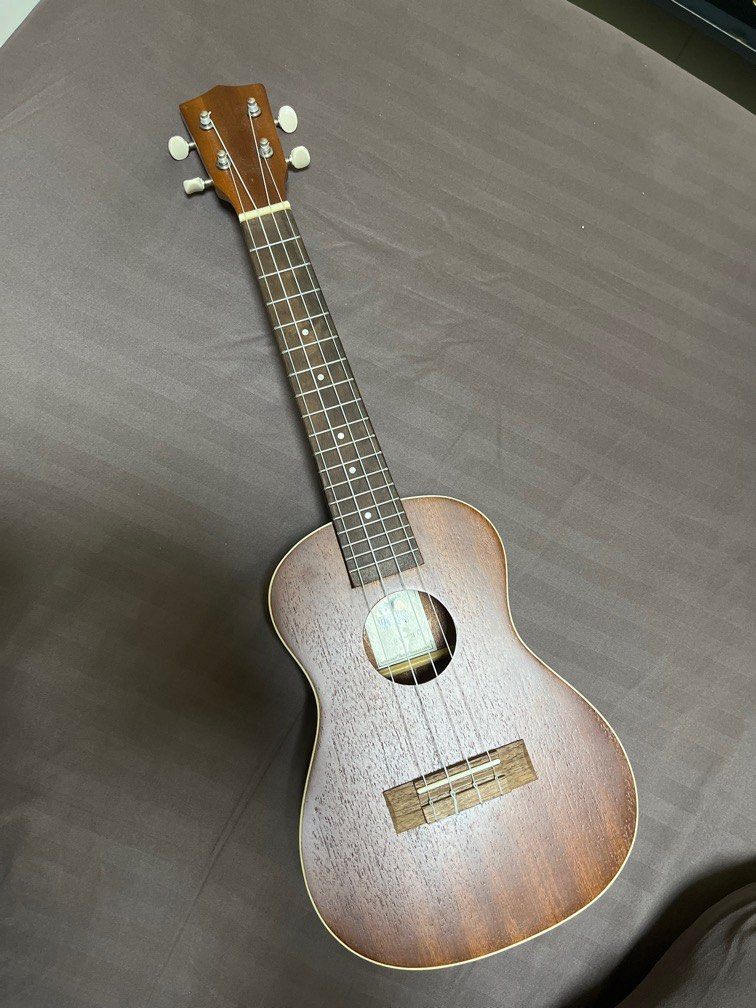 Ukulele Movement (UMMC), Hobbies & Toys, Music & Media, Musical Instruments on Carousell