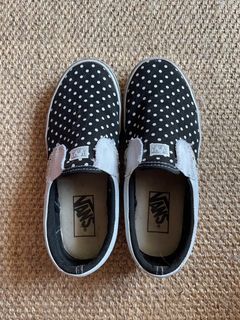 (Category: ) located in . Submitted by preloved.misstiny (Listing ID 1239364346, Image 1). Description: .
