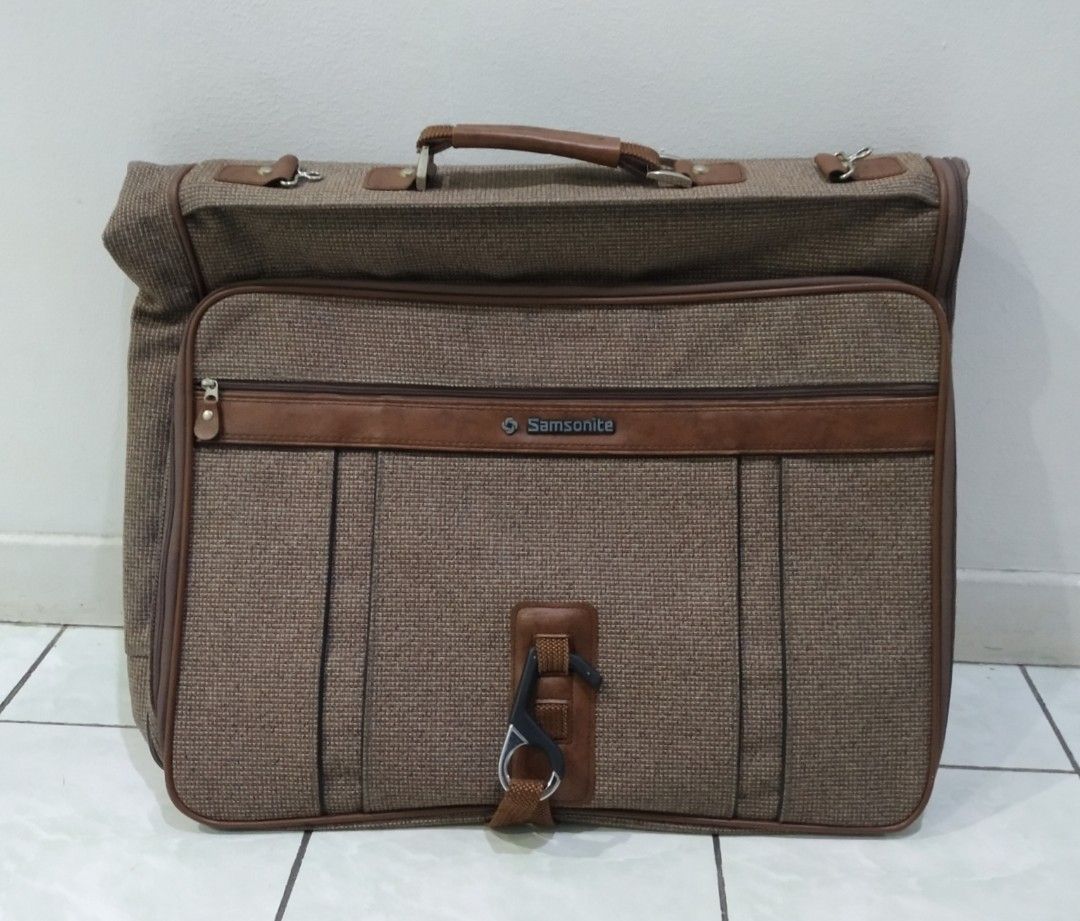 Samsonite Respark Garment Bag Tri-Fold