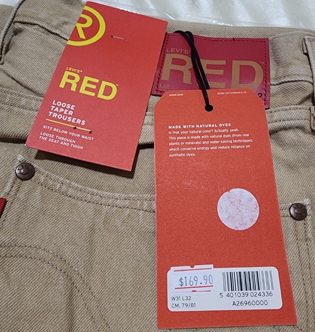 (W31 L32) Levi's Men's Red Loose Taper Trousers