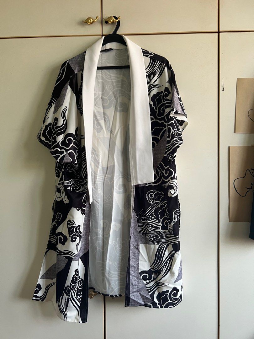 Zalora Midi Kimono Jacket, Women's Fashion, Coats, Jackets and Outerwear on  Carousell