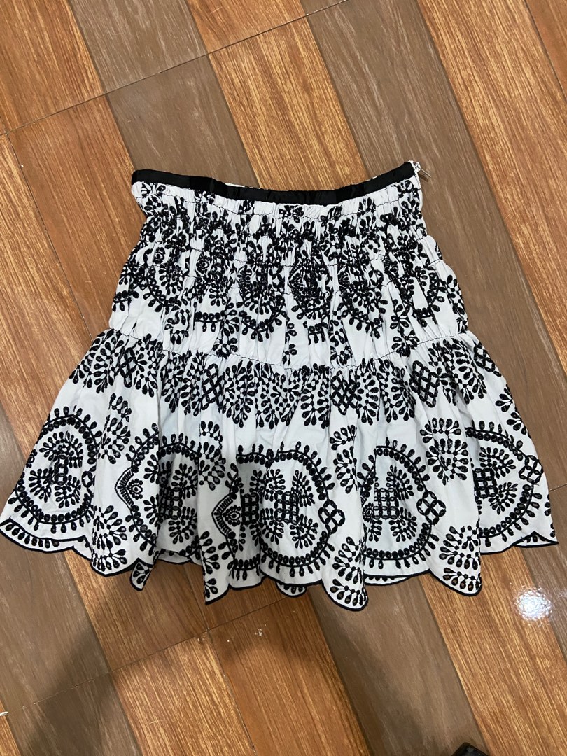 Zara Eyelet Skirt on Carousell