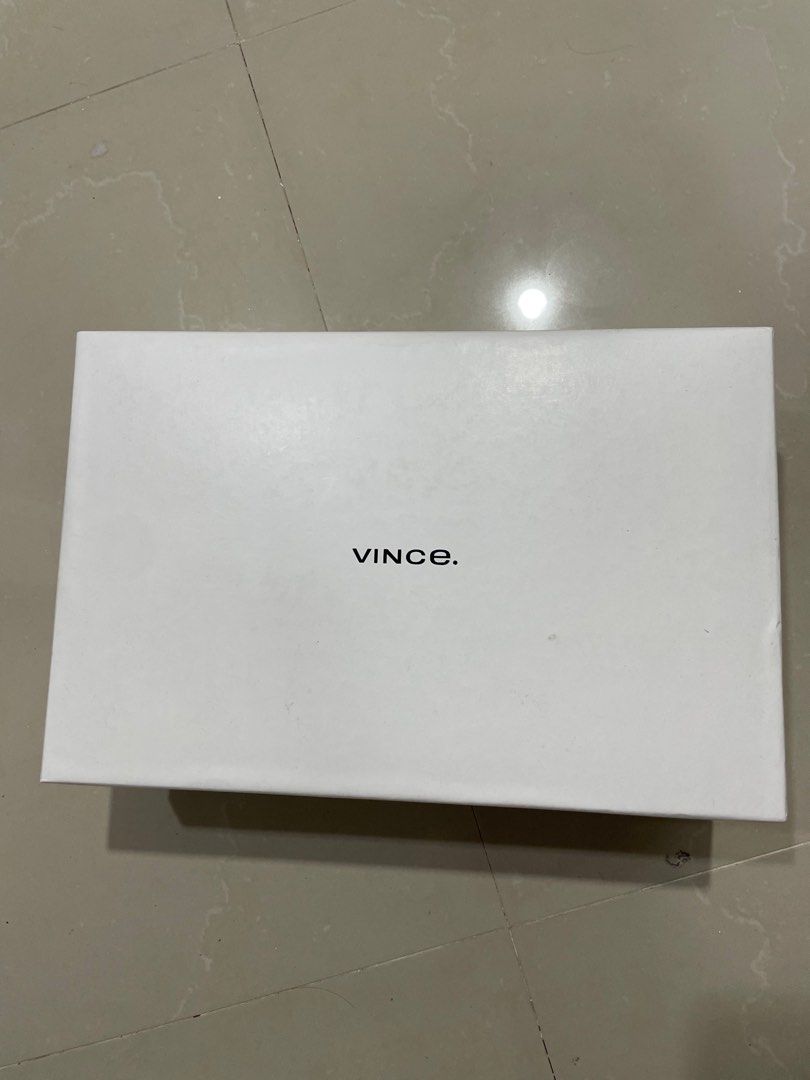 White hot sale vince shoes