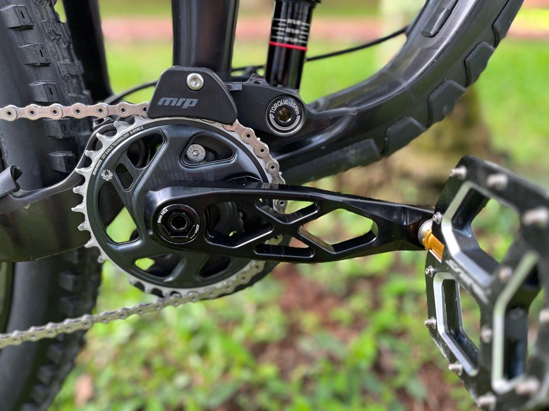 Jeu de 3 segments avec racleur 5 mm pour Deutz 7207 9939N, 02137724