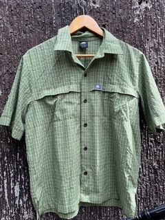 Acg button down