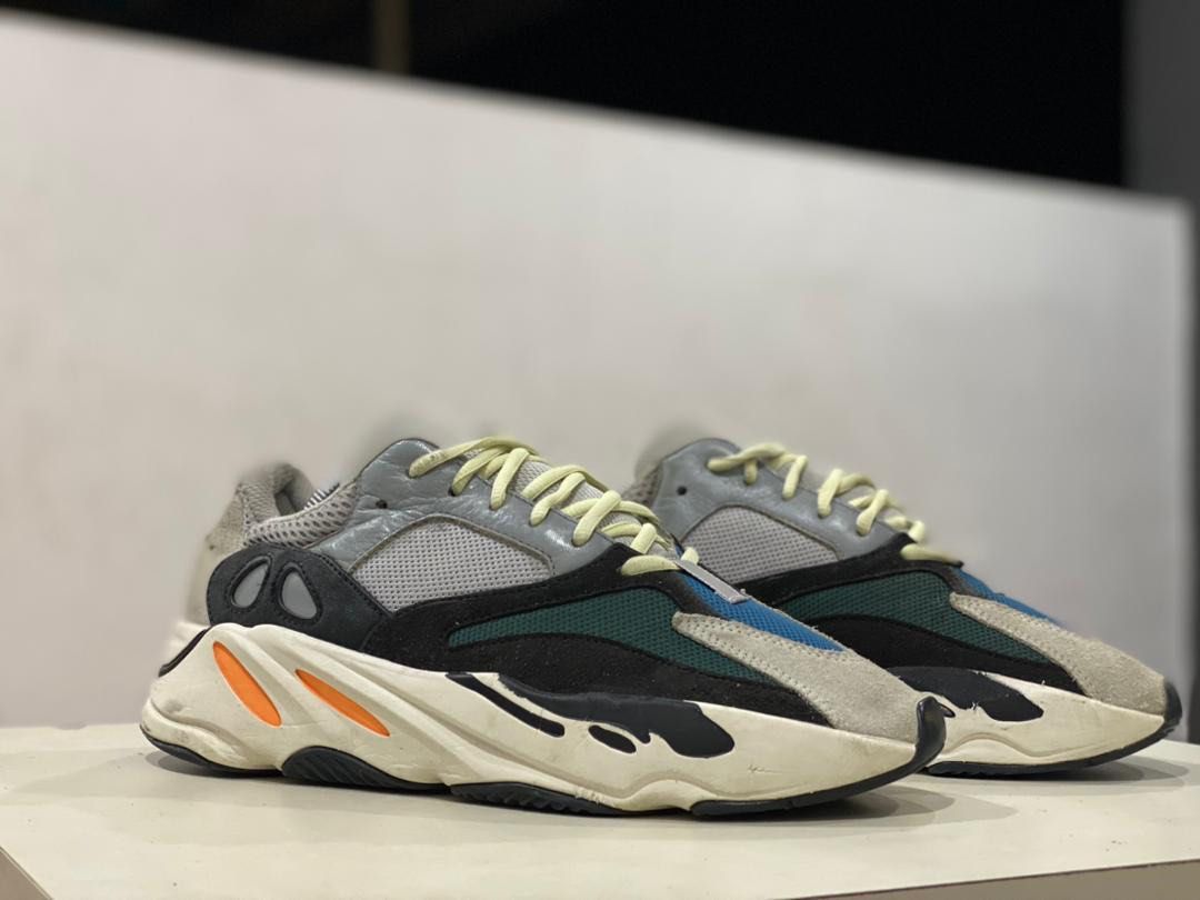 Adidas yeezy 700 top wave runner 94