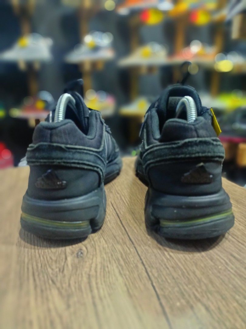 Adidas tekno black hot sale