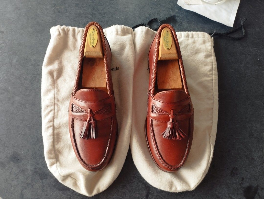 Allen Edmonds Maxfield dark chilli tassel loafer. 9D Men s
